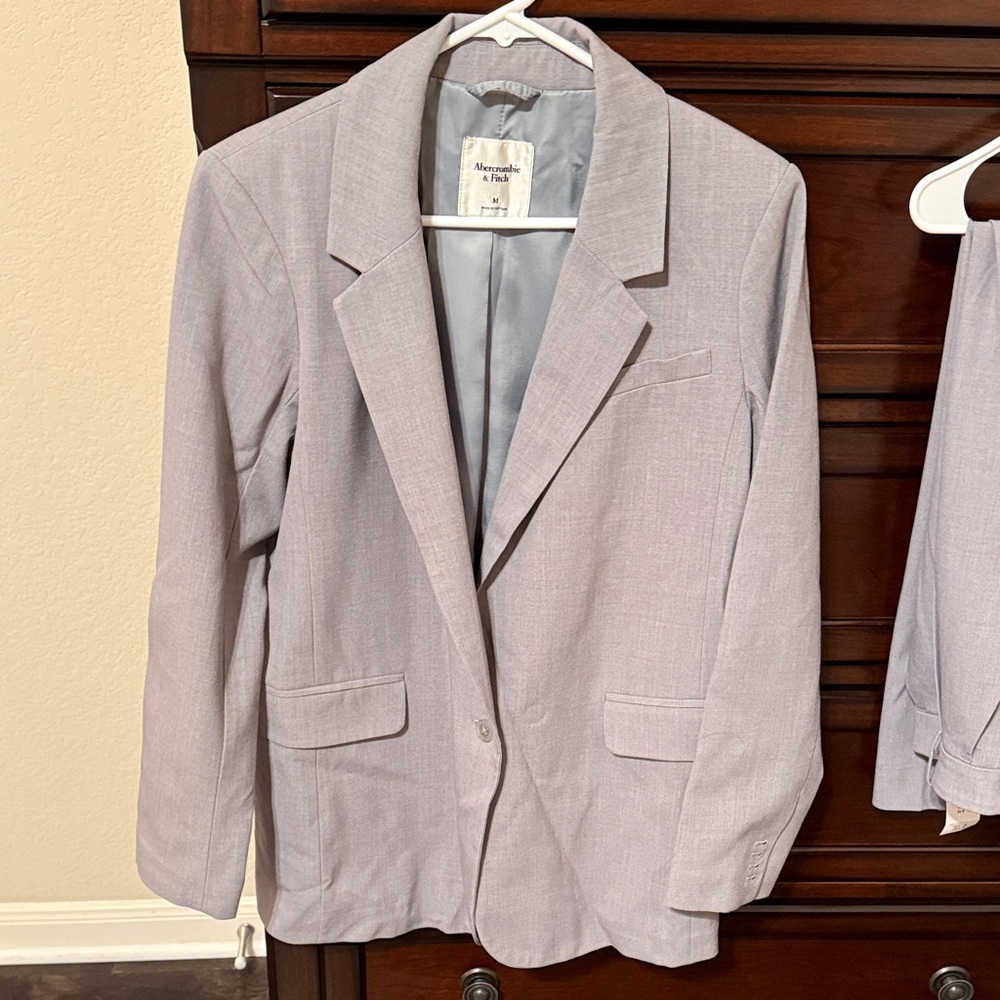 Abercrombie & Fitch Women’s Gray Blazer